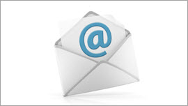 Briefumschlag mit @Zeichen als Symbo für eine E-Mail